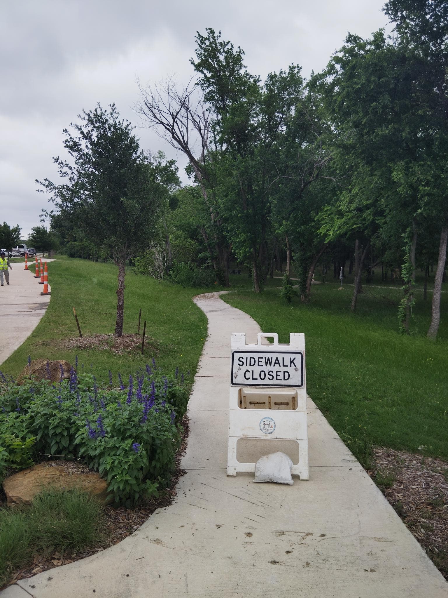 trail closed elements